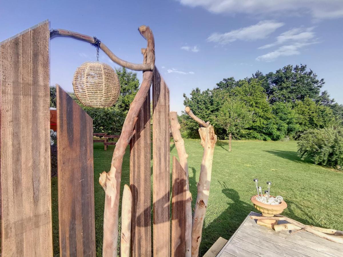 Hostal La Roulotte Du Cagire - 4 Pers - Pyrenees Villeneuve-de-Rivière Exterior foto